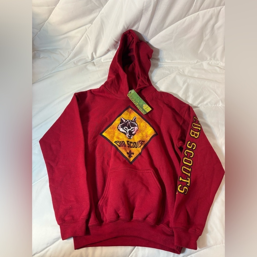 Youth Lg Cub Scouts Red Hoodie with Wolf Design- NWT Red sweatshirt with hood